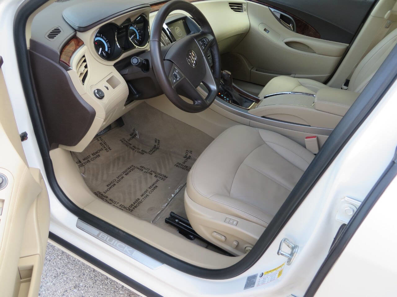 Used 2013 Buick LaCrosse Leather image 9