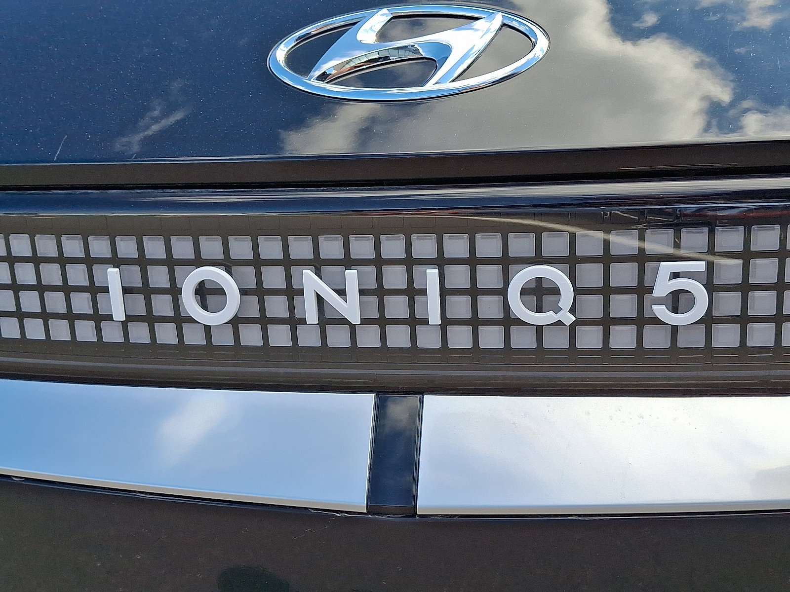 Used 2024 Hyundai Ioniq 5 Limited image 30