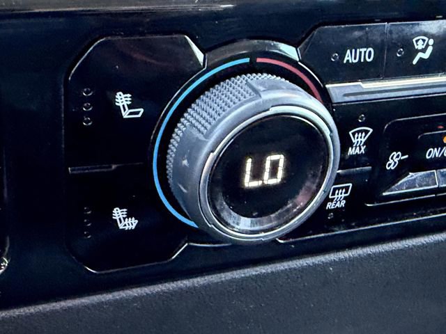 Used 2024 Chevrolet Silverado 2500 LTZ image 24