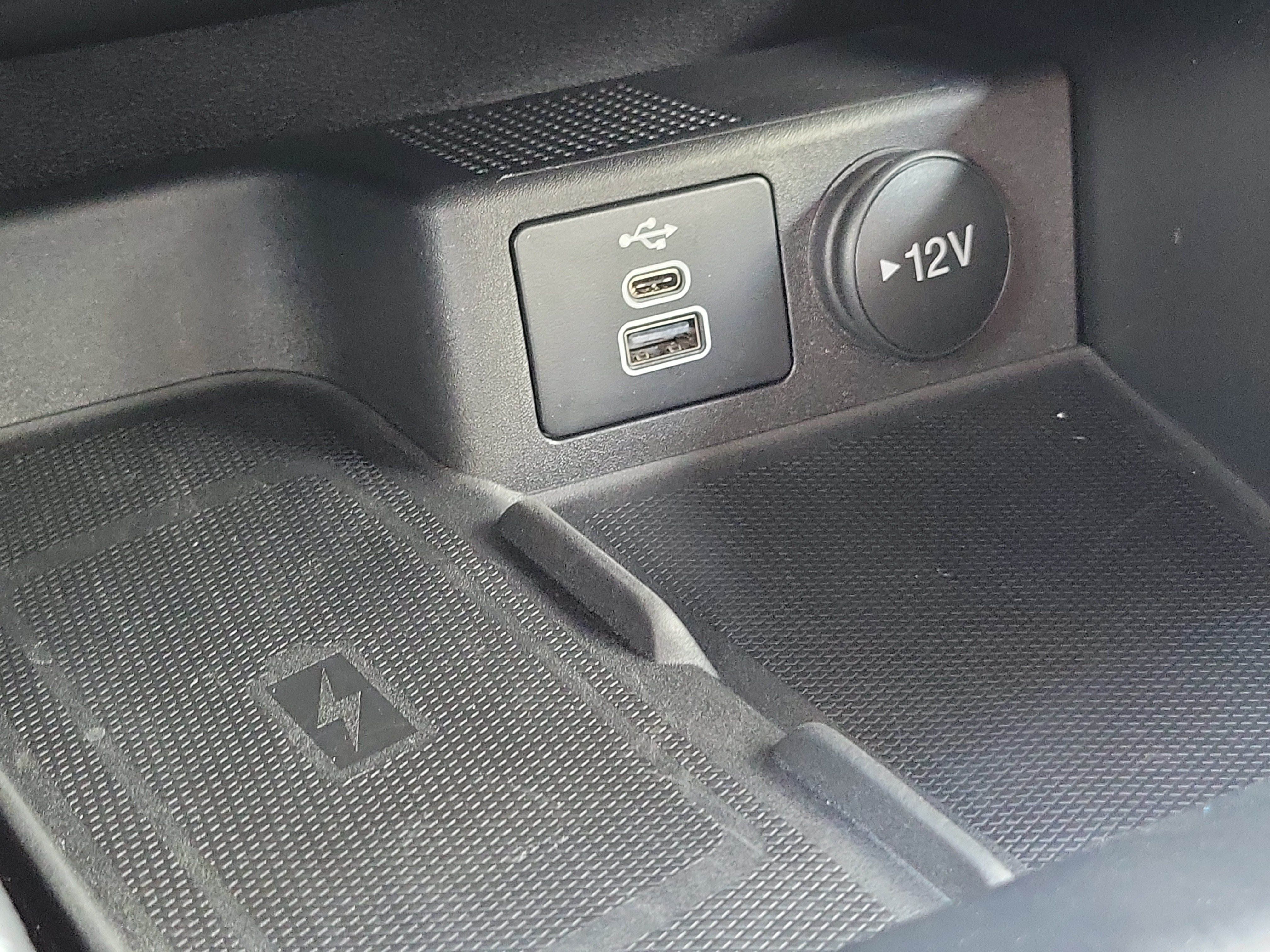 Used 2025 Ford Escape Platinum AWD/4WD image 31