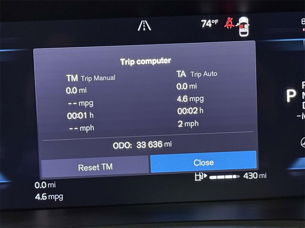 Used 2023 Volvo V60 B5 Cross Country Plus w/ Climate Package image 5