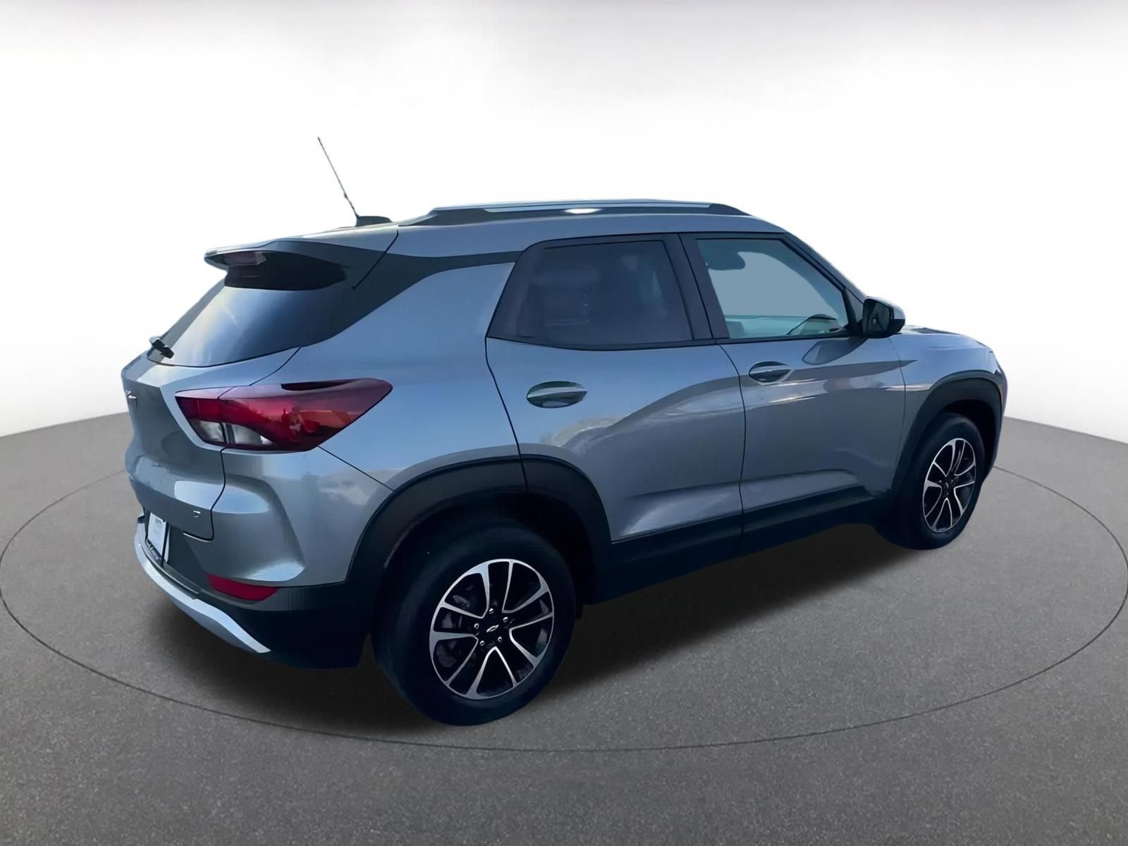 Used 2025 Chevrolet TrailBlazer LT image 14