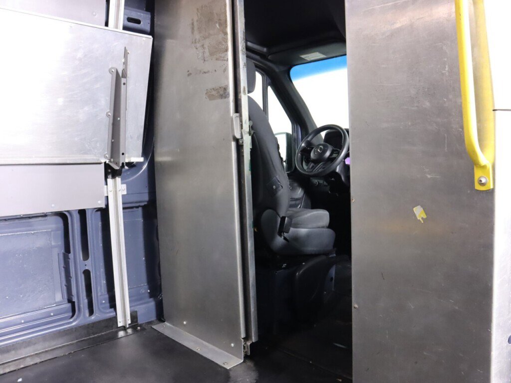 Used 2019 Mercedes-Benz Sprinter 144 image 27