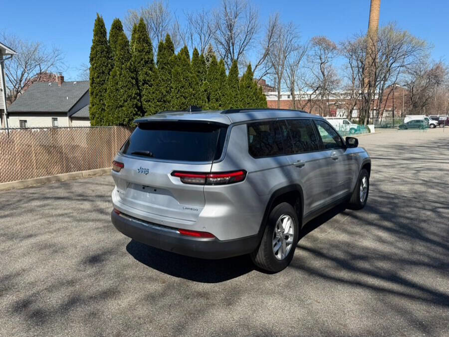 Used 2022 Jeep Grand Cherokee L Laredo w/ Luxury Tech Group I AWD/4WD image 12