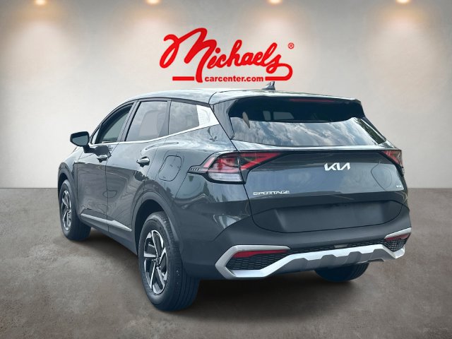 Used 2023 Kia Sportage LX AWD/4WD image 4