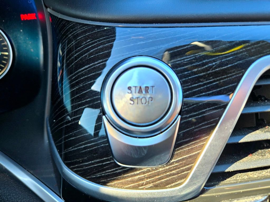 Used 2018 BMW 740e xDrive w/ M Sport Package image 40