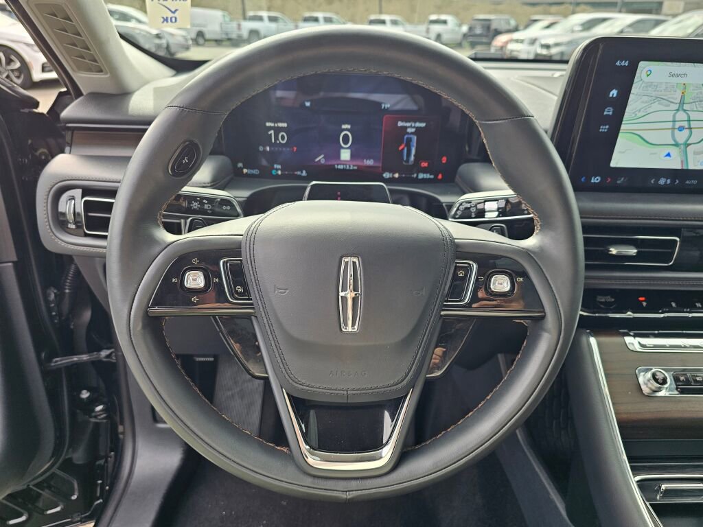 Used 2025 Lincoln Aviator Reserve w/ Equipment Group 201A AWD/4WD image 13