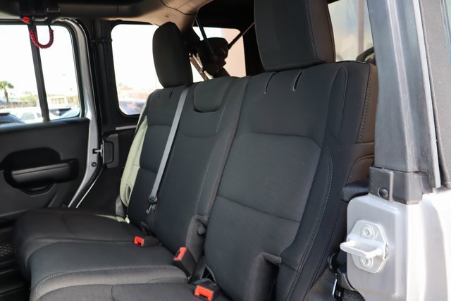 Used 2021 Jeep Wrangler Unlimited Sport image 13