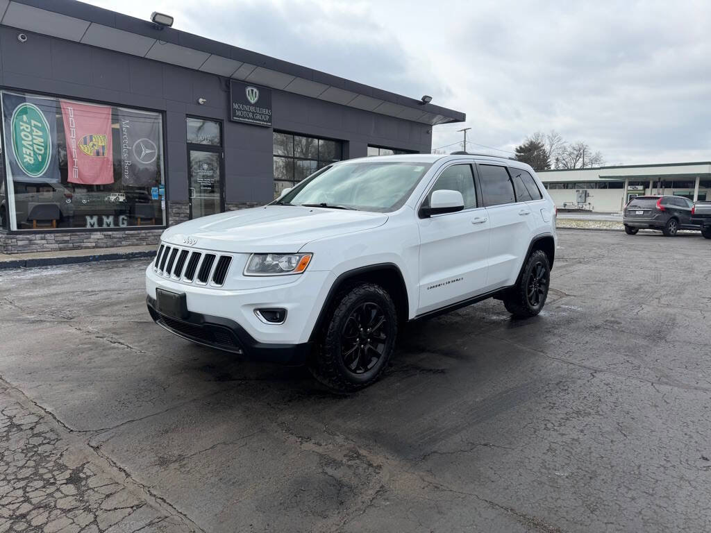 Used 2014 Jeep Grand Cherokee Laredo w/ 18" Wheel & 8.4" Radio Group image 2