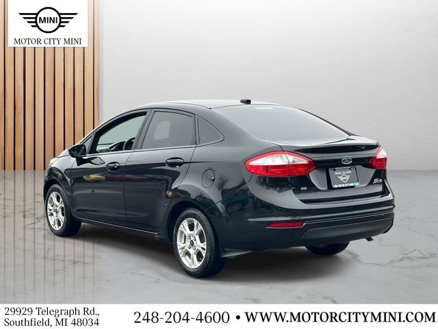 Used 2015 Ford Fiesta SE image 7