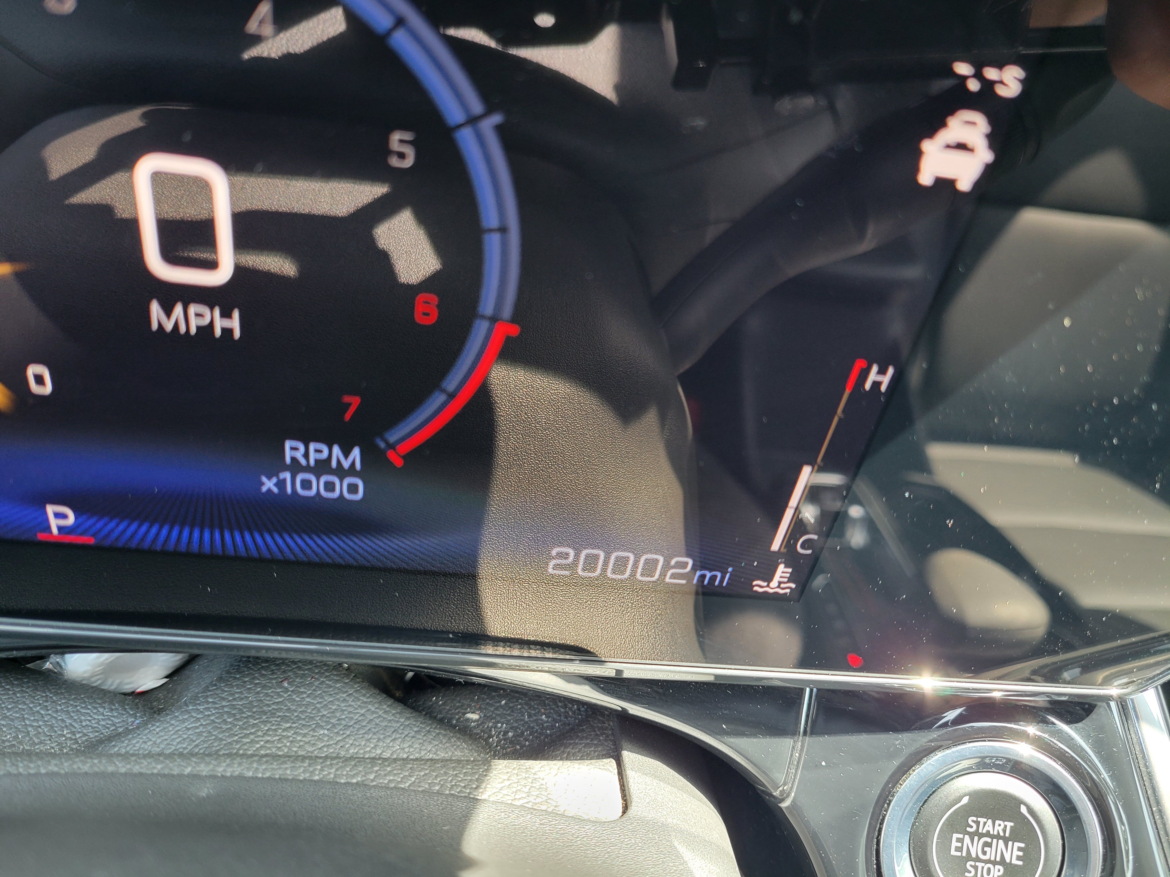 Used 2025 Chevrolet Trax RS w/ Sunroof Package FWD image 14