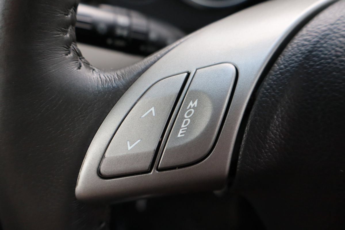 Used 2009 Subaru Tribeca Limited AWD/4WD image 32