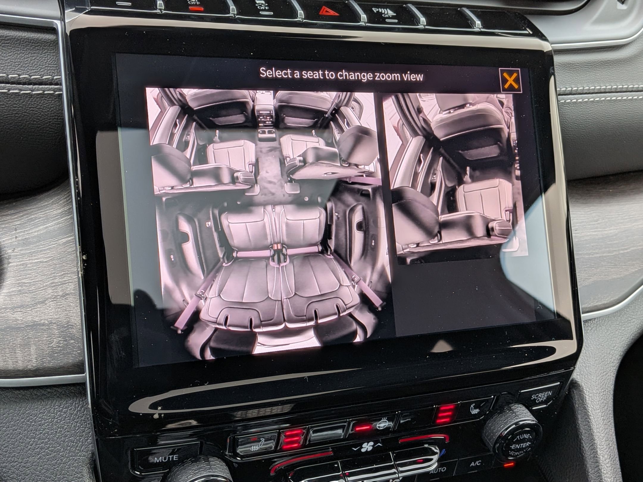 New 2025 Jeep Grand Cherokee L Limited w/ Trailer Tow Package image 19