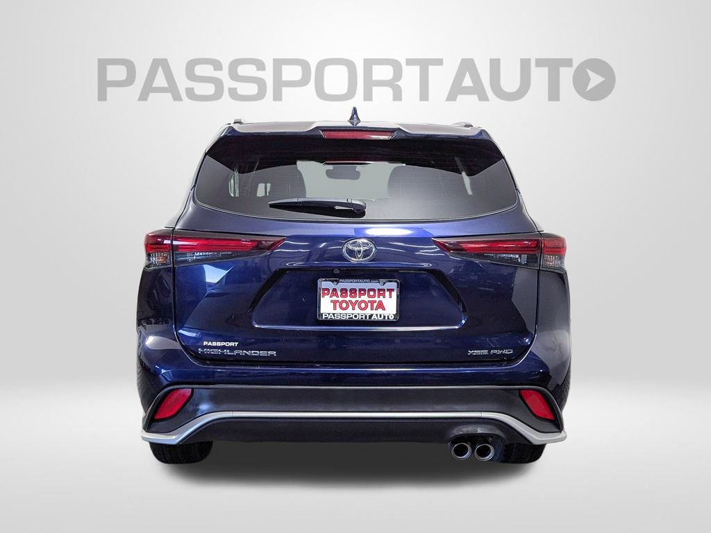 Used 2024 Toyota Highlander XSE image 7