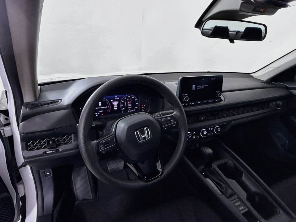 Used 2023 Honda Accord LX image 9
