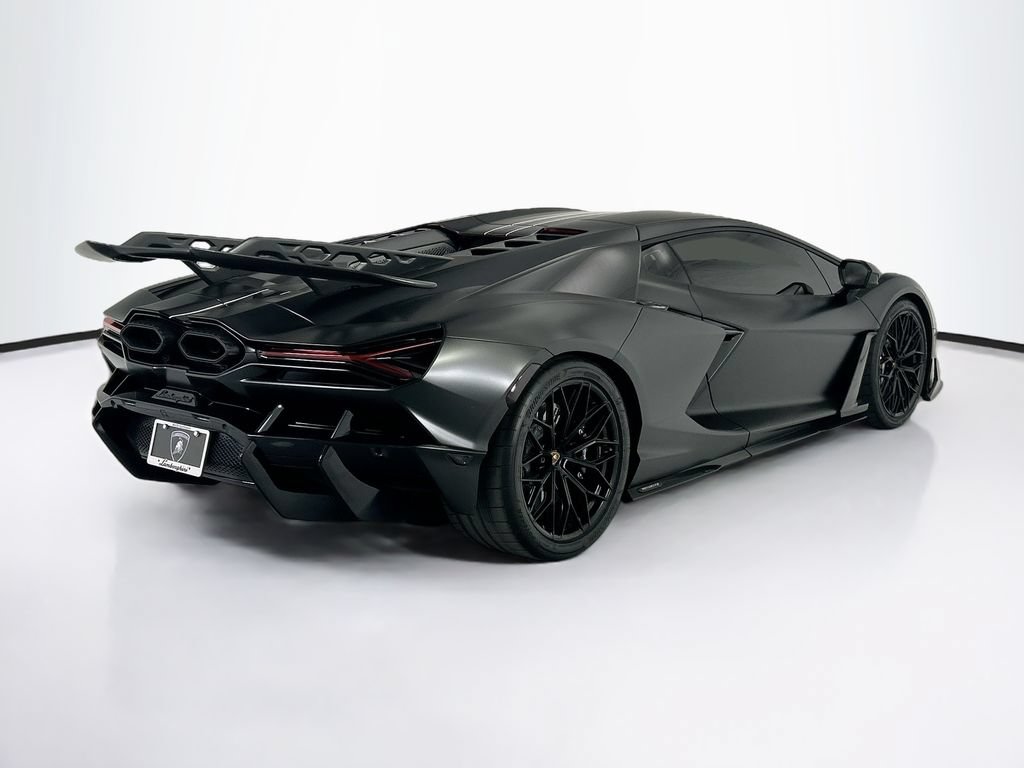 Used 2024 Lamborghini Revuelto AWD/4WD image 5