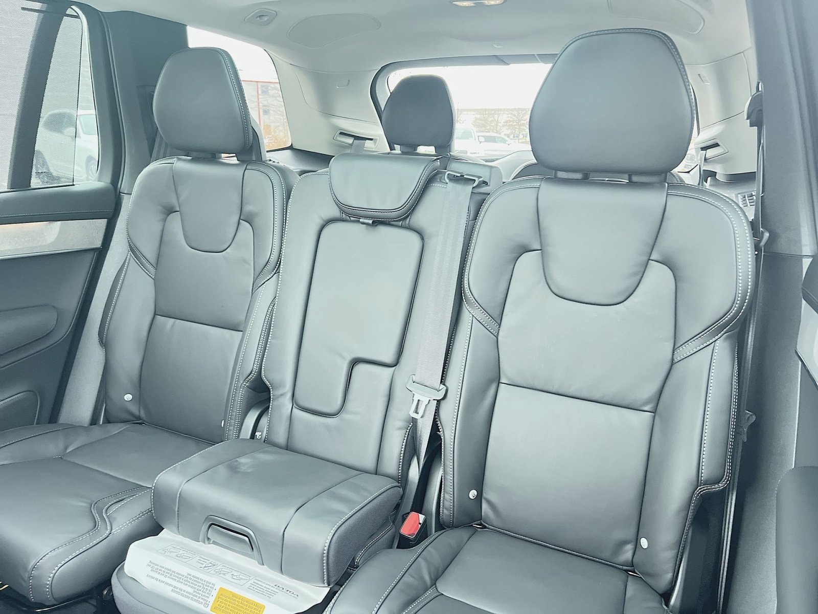 New 2026 Volvo XC90 T8 Ultra w/ Protection Package Premier image 25