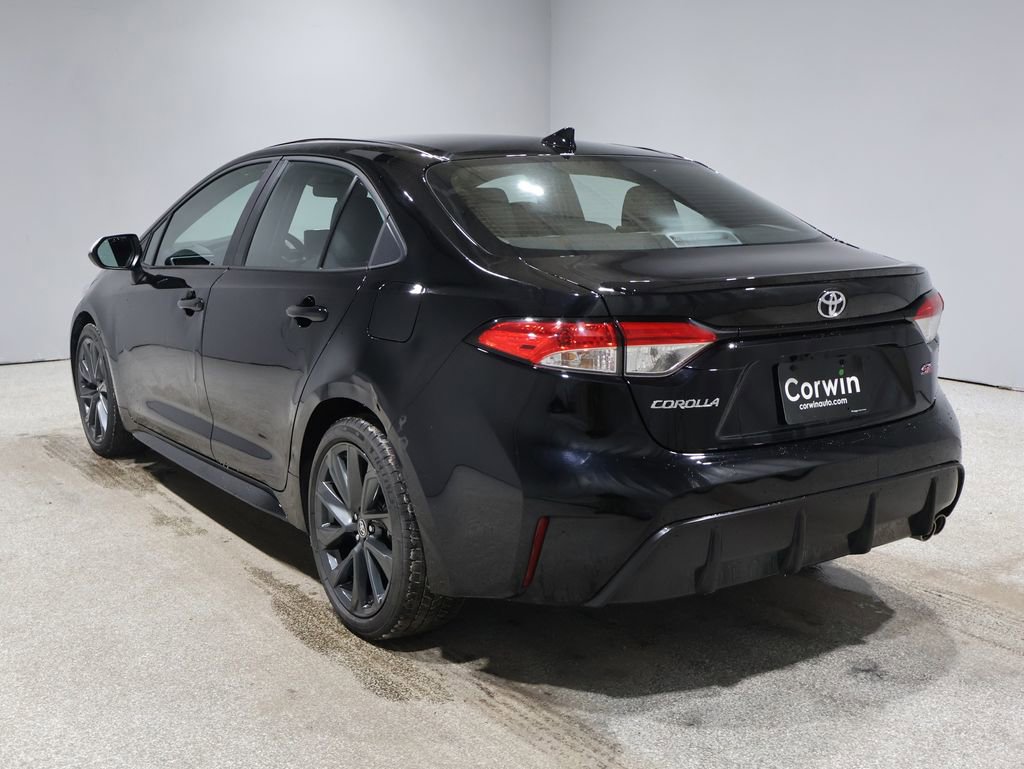 Used 2025 Toyota Corolla SE image 13