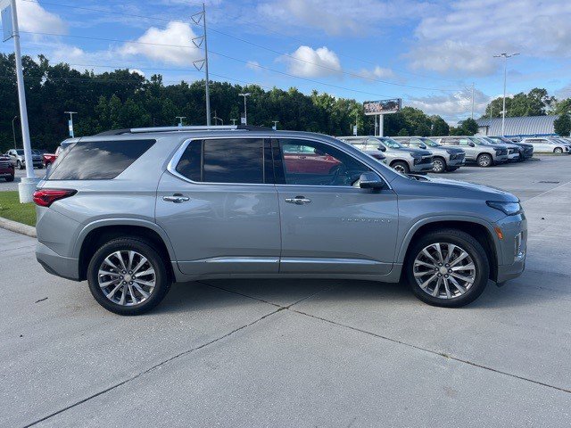 Certified 2023 Chevrolet Traverse Premier w/ LPO, Floor Liner Package image 9