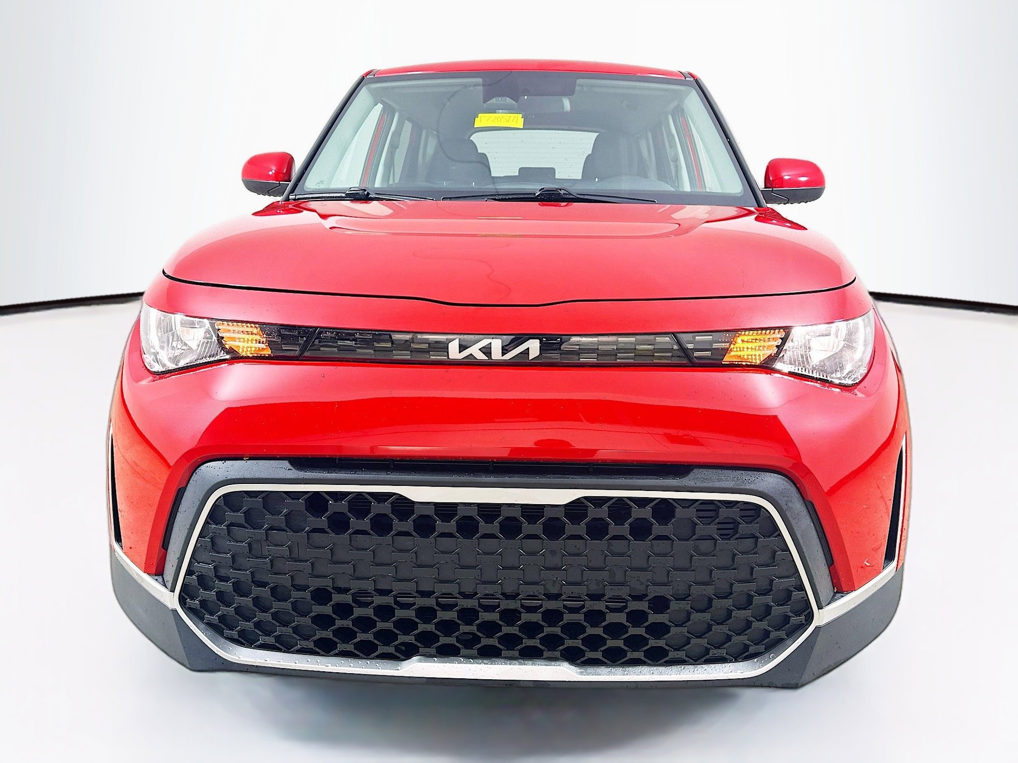 Used 2023 Kia Soul LX w/ LX Technology Package image 2