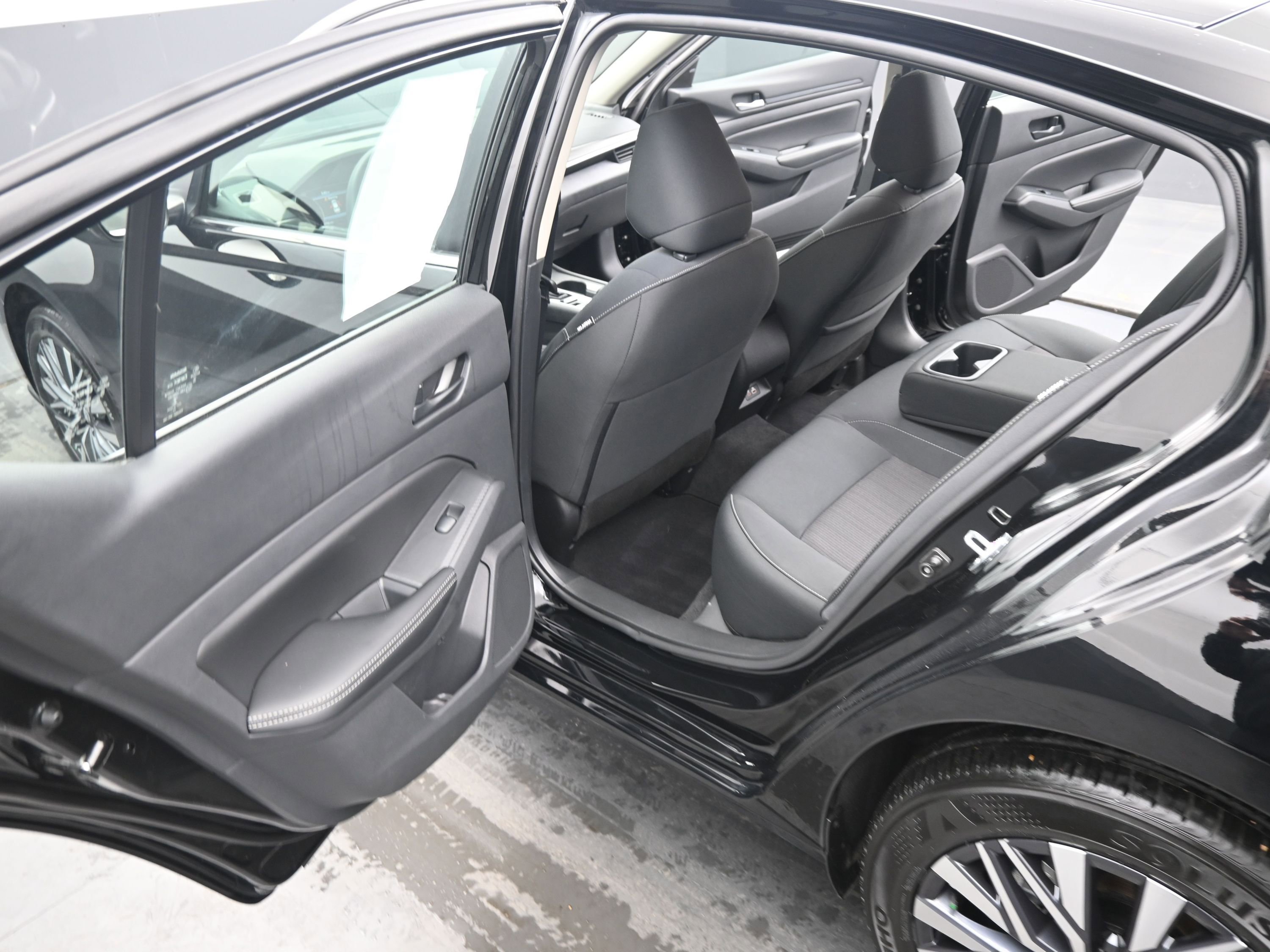 Certified 2025 Nissan Altima 2.5 SV image 13