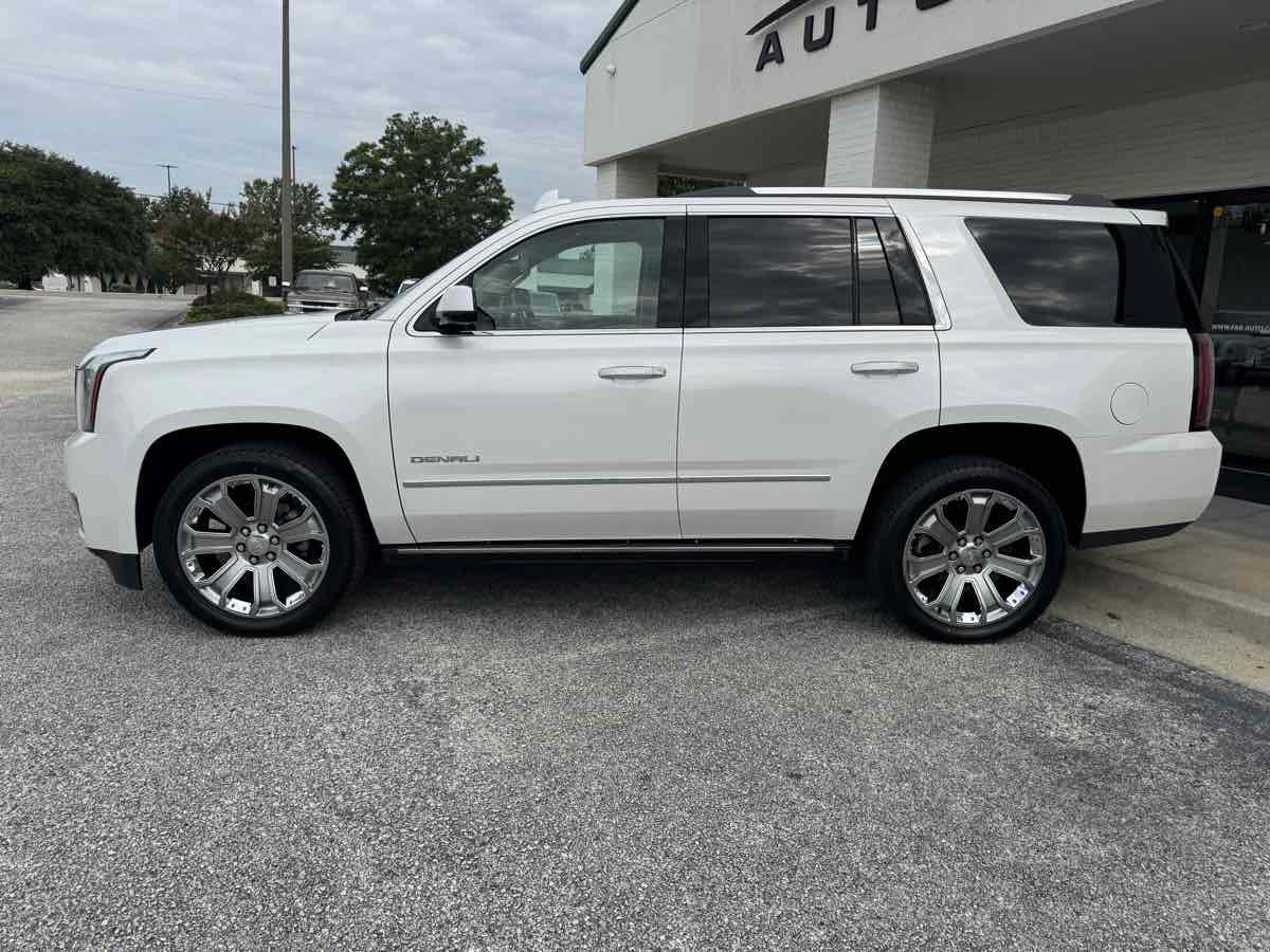 Used 2018 GMC Yukon Denali w/ Open Road Package RWD image 11