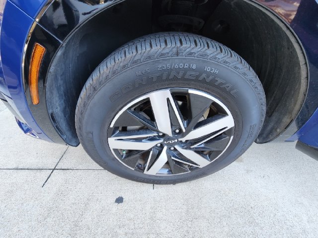 Used 2023 Kia Sorento EX FWD image 8