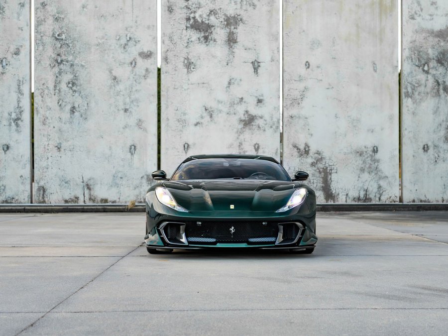 Used 2022 Ferrari 812 Competizione image 2