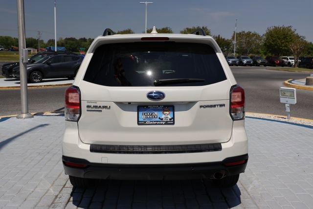 Used 2018 Subaru Forester 2.5i Touring w/ Popular Package #2 AWD/4WD image 4