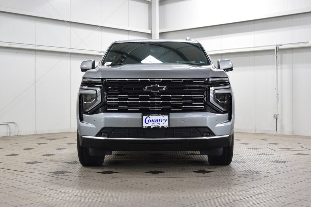 New 2026 Chevrolet Suburban High Country AWD/4WD image 2