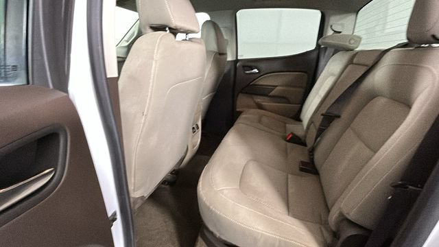 Used 2015 GMC Canyon SLE AWD/4WD image 25