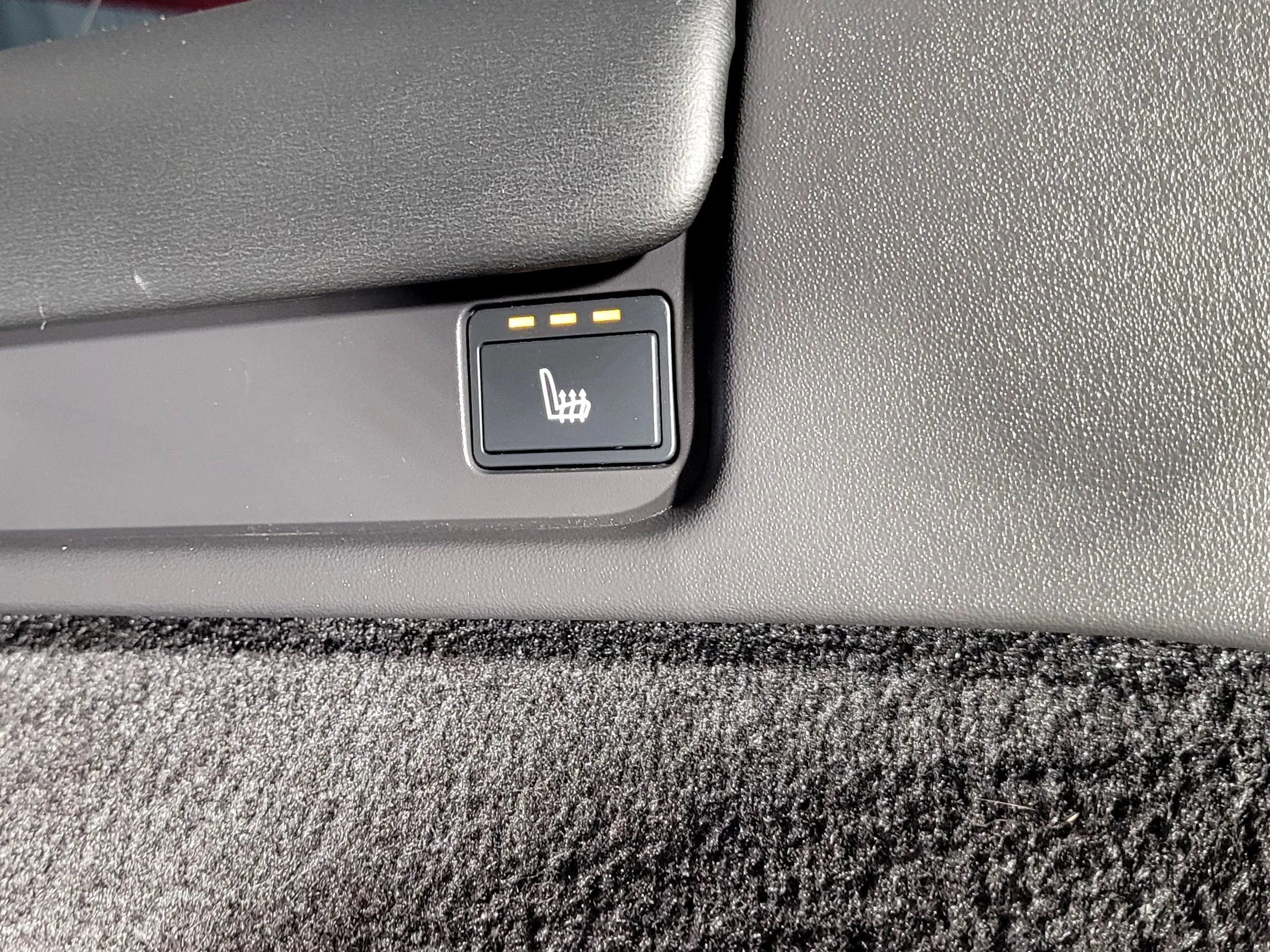 Used 2018 Land Rover Discovery HSE Luxury image 52