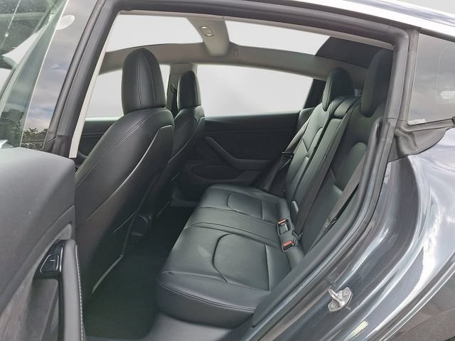 Used 2018 Tesla Model 3 Long Range RWD image 12