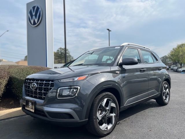 Used 2023 Hyundai Venue SEL w/ Cargo Package