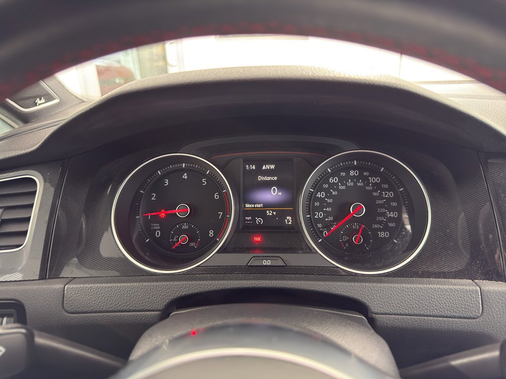 Used 2016 Volkswagen GTI SE image 21