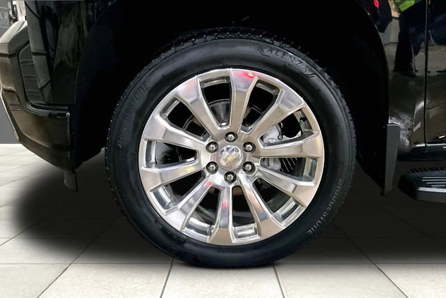 Used 2022 Chevrolet Silverado 1500 High Country w/ Technology Package image 10