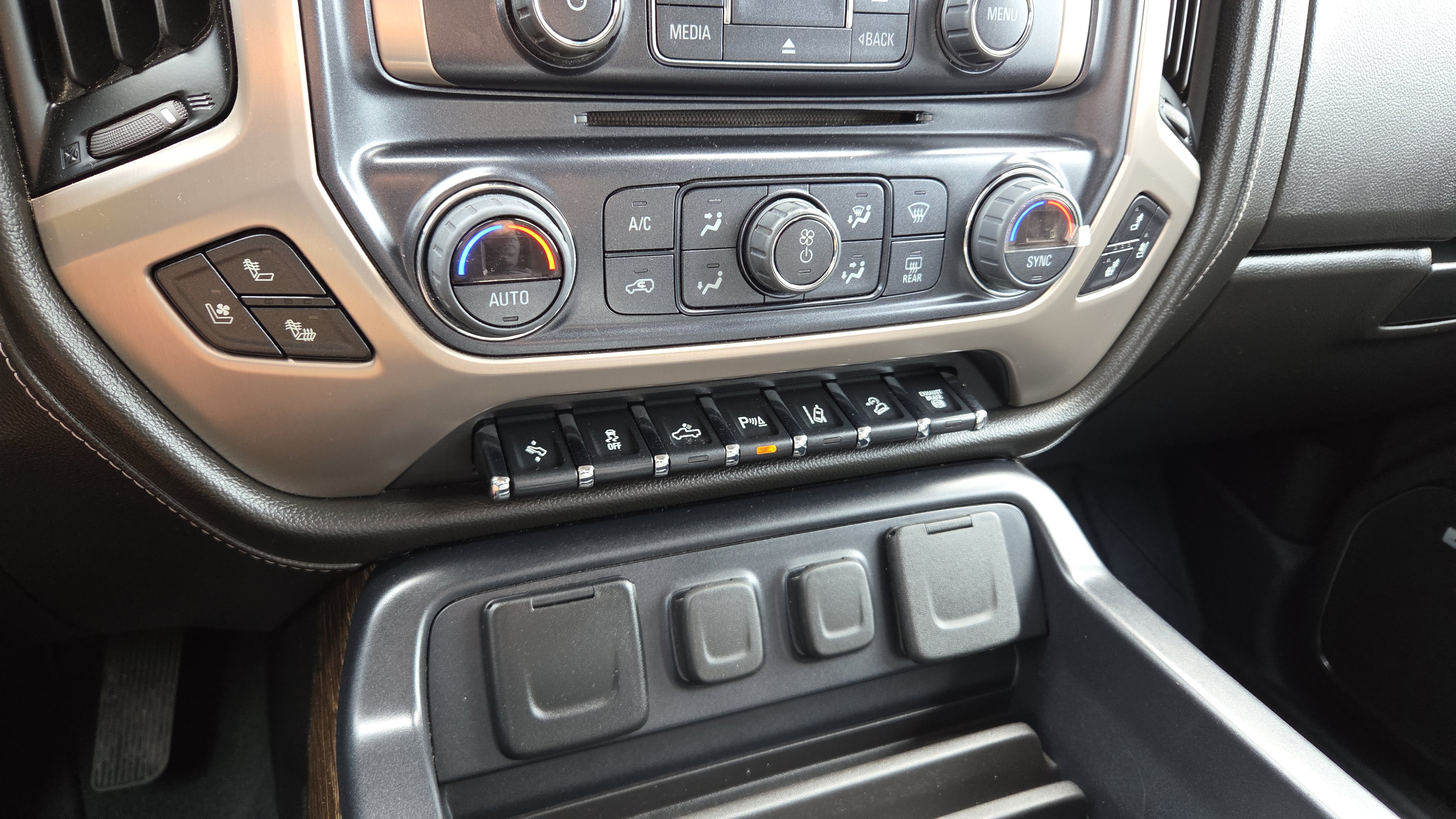 Used 2019 GMC Sierra 2500 Denali w/ Duramax Plus Package image 27