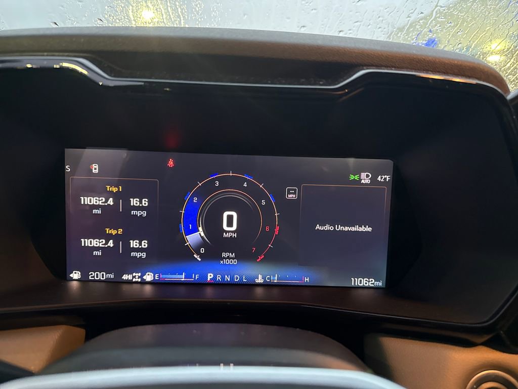 Used 2024 Chevrolet Colorado ZR2 w/ ZR2 Convenience Package III image 16