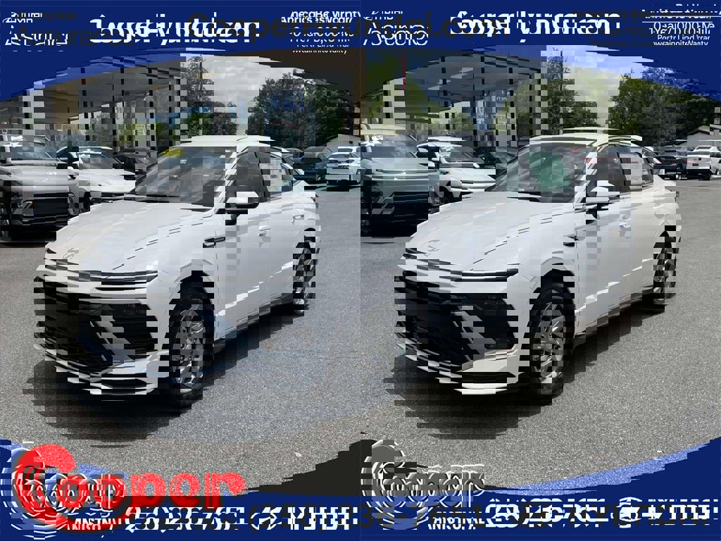 New 2025 Hyundai Sonata SE image 1