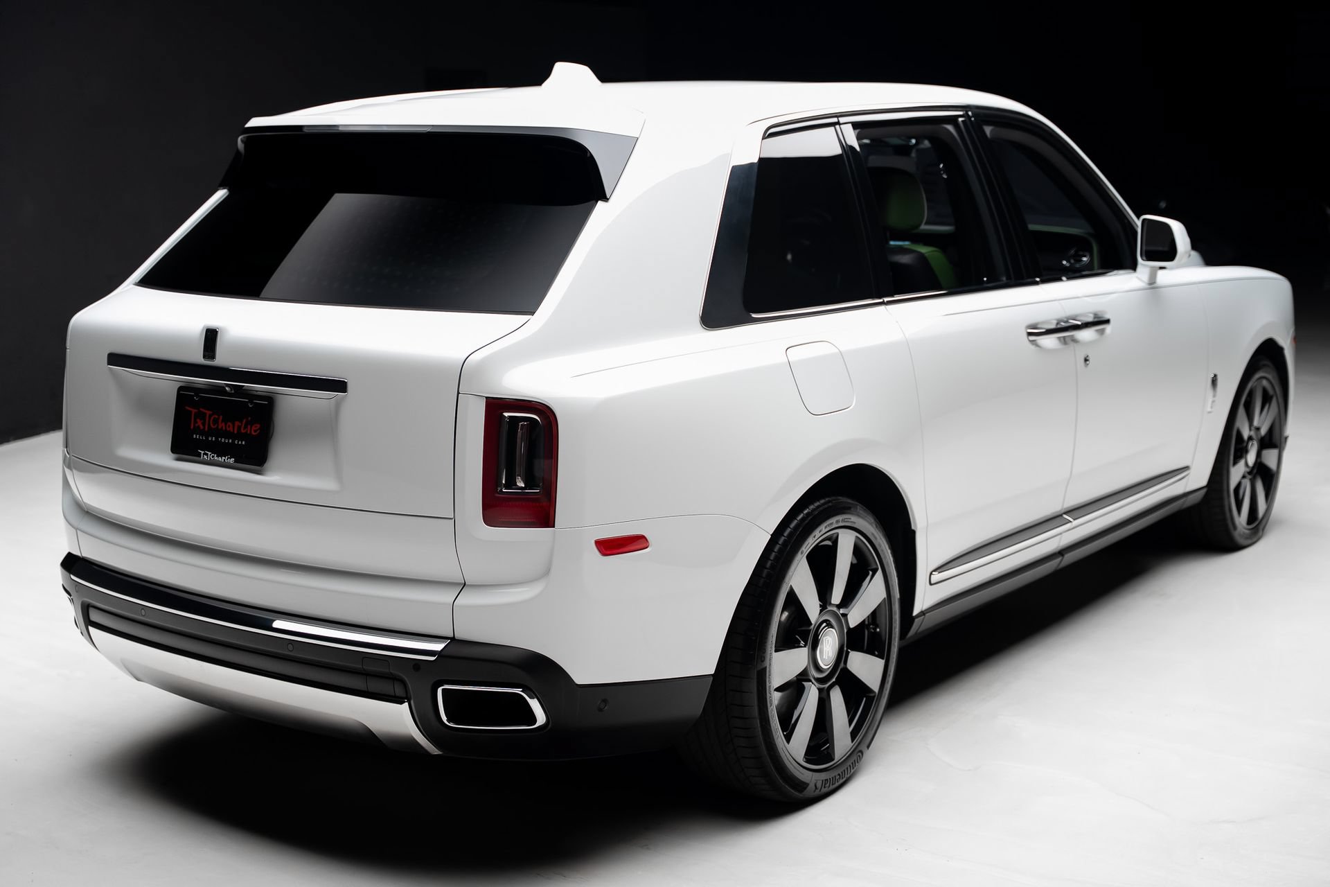 Used 2024 Rolls-Royce Cullinan w/ Cullinan Package AWD/4WD image 35