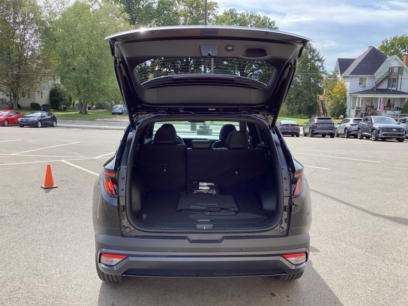 New 2026 Hyundai Tucson Limited AWD/4WD image 18