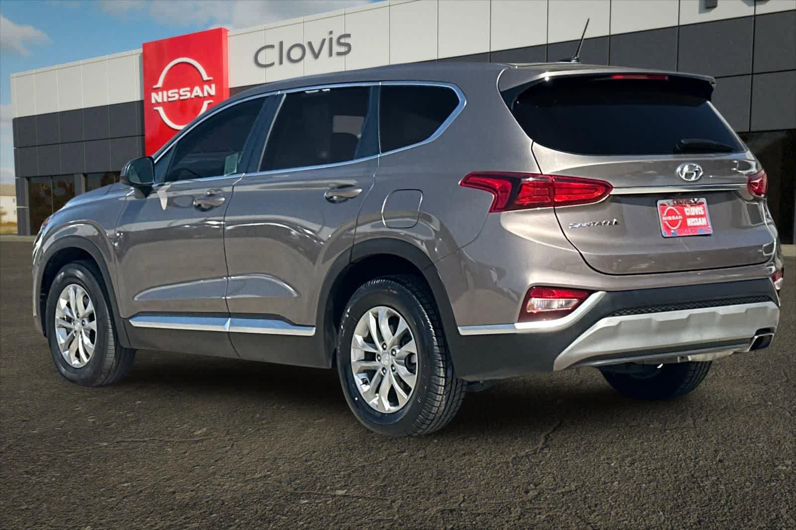 Used 2019 Hyundai Santa Fe SE FWD image 7
