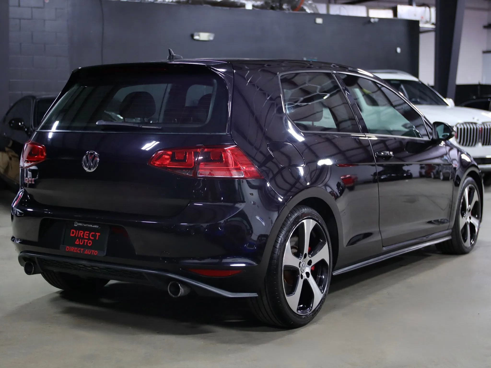 Used 2015 Volkswagen GTI SE image 12