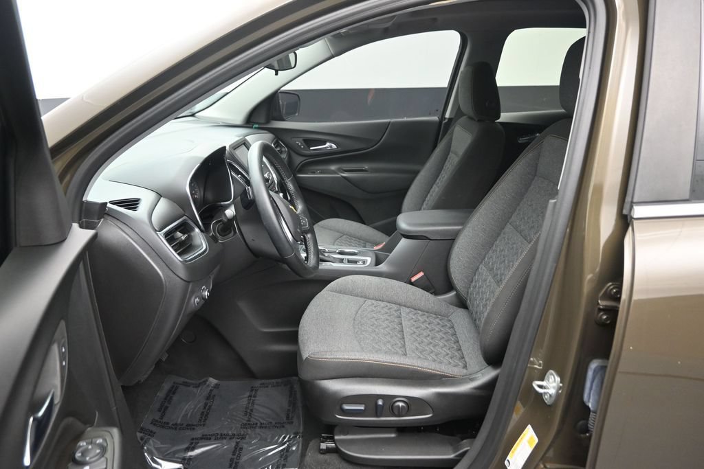 Used 2023 Chevrolet Equinox LT FWD image 12