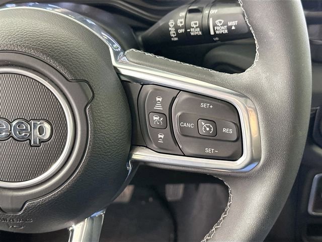 Used 2025 Jeep Wrangler Unlimited Sahara w/ Safety Group image 22