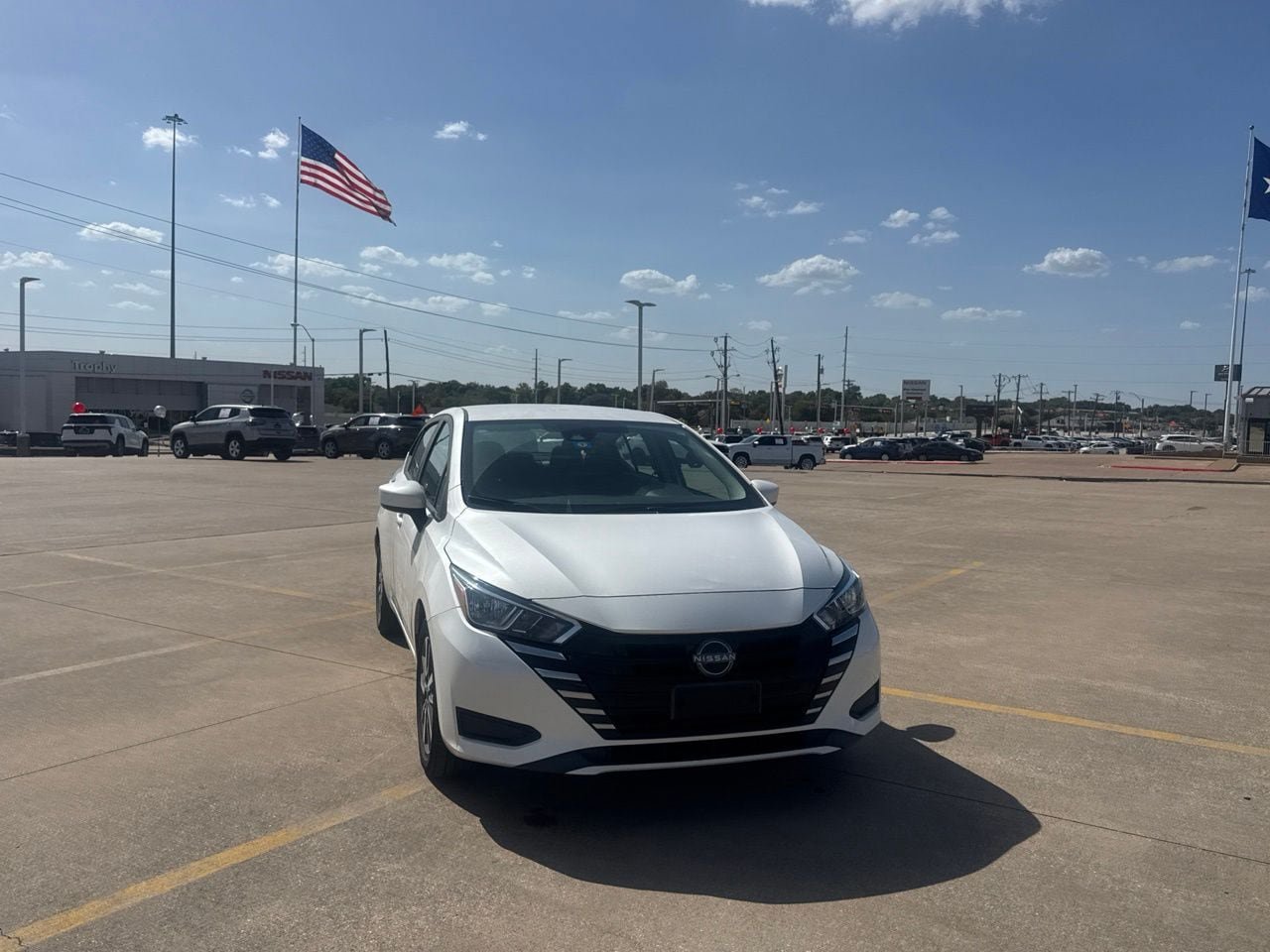 Certified 2024 Nissan Versa SV FWD image 4