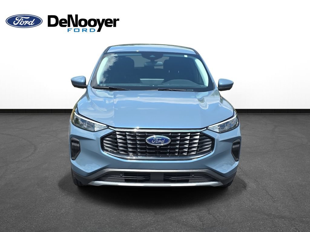 Used 2023 Ford Escape Active w/ Tech Pack #2 AWD/4WD image 2