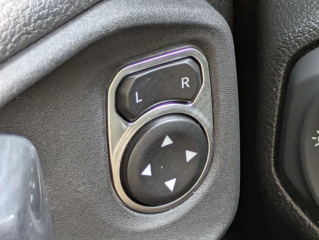 Used 2023 Jeep Gladiator Sport AWD/4WD image 23