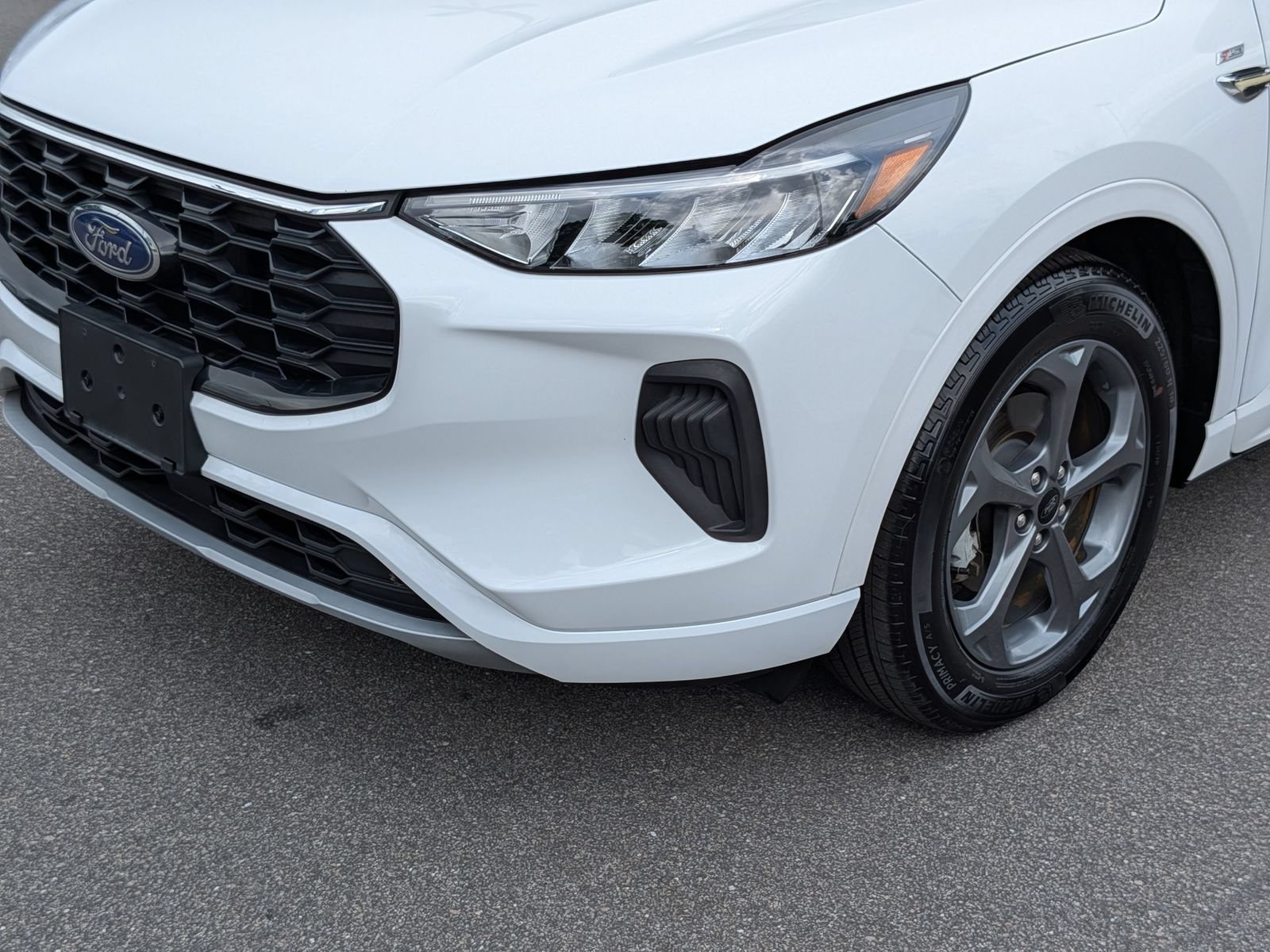 Used 2023 Ford Escape ST-Line w/ Equipment Group 301A FWD image 9