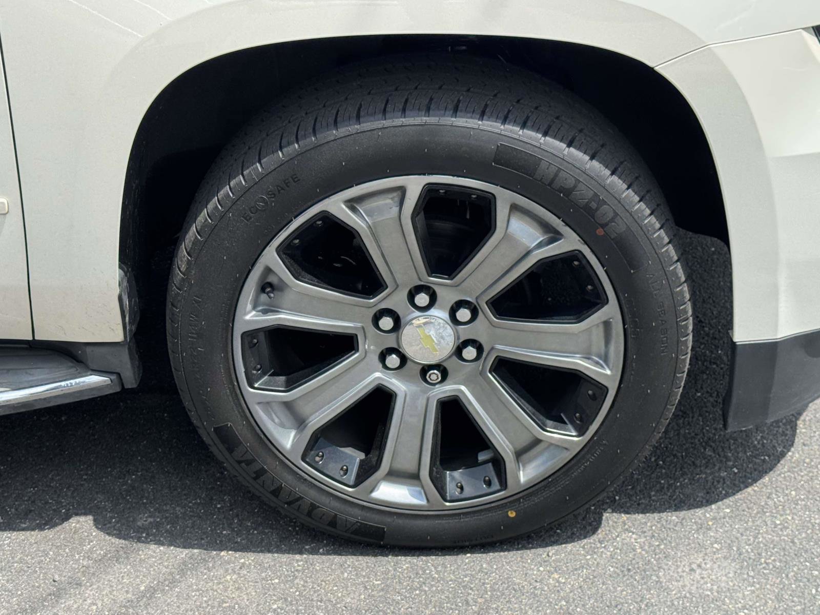 Used 2015 Chevrolet Tahoe LTZ AWD/4WD image 6